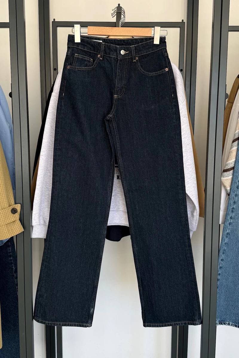 1003-classic-straight-jean-lacivert-25787898-sw1400sh2100.webp