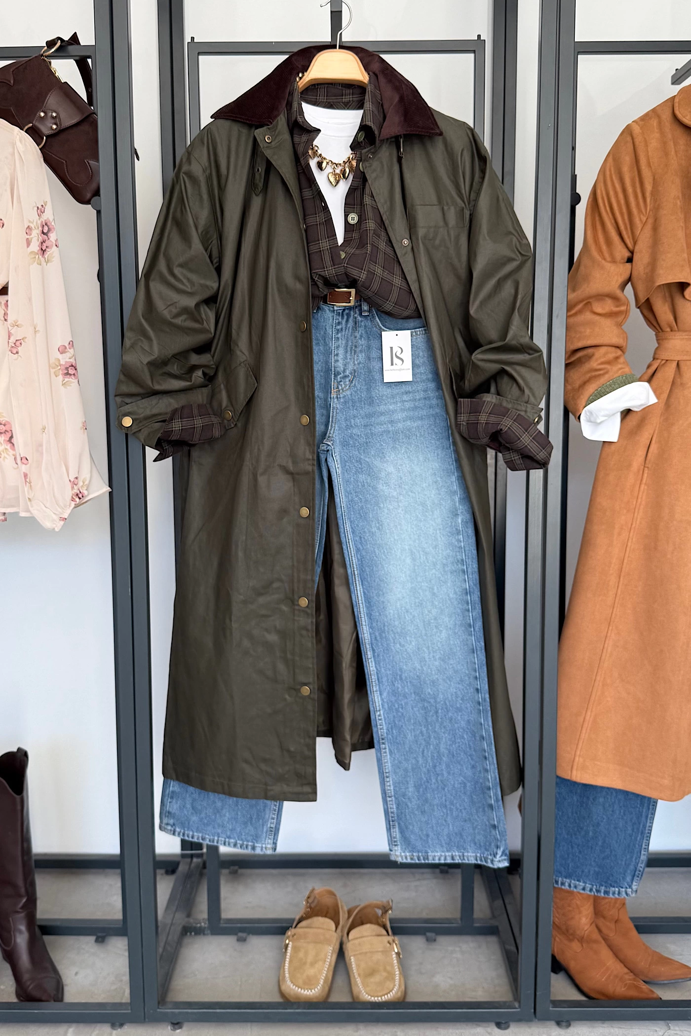 barbour-uzun-mont-haki-99521976-sw1400sh2100.png