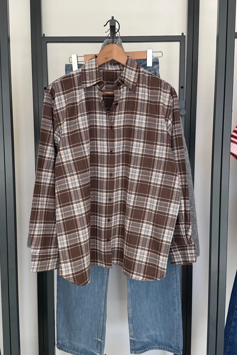 oversize-ekose-gomlek-kahverengi-82900677-sw1400sh2100.webp